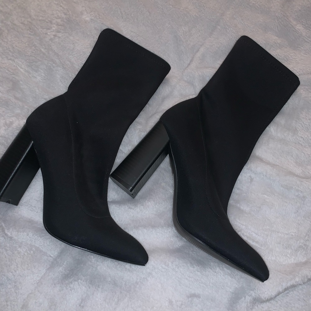 Call It Spring Womens Pointed Toe Block Heel Ankle Sock Boots